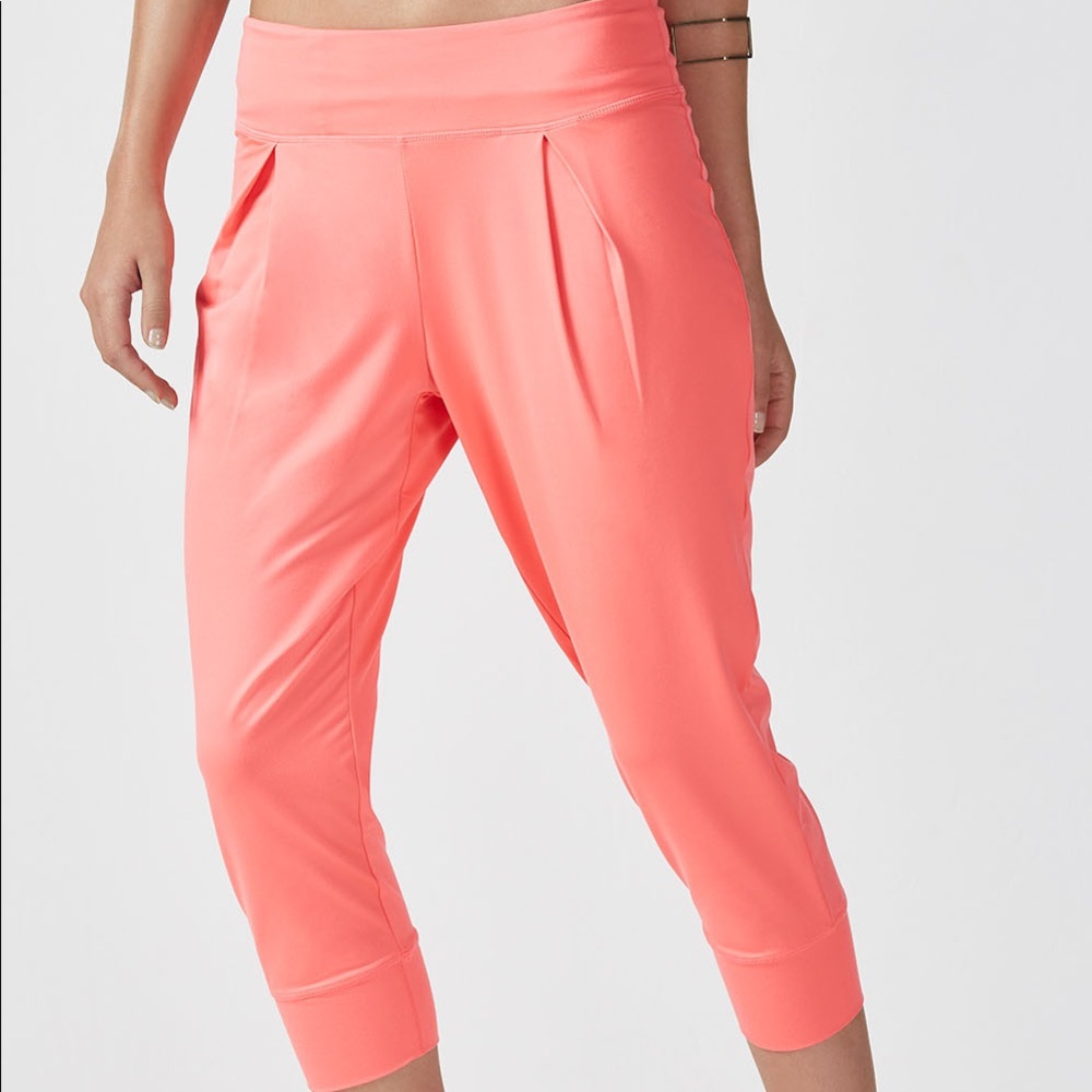 Fabletics Capri Pants